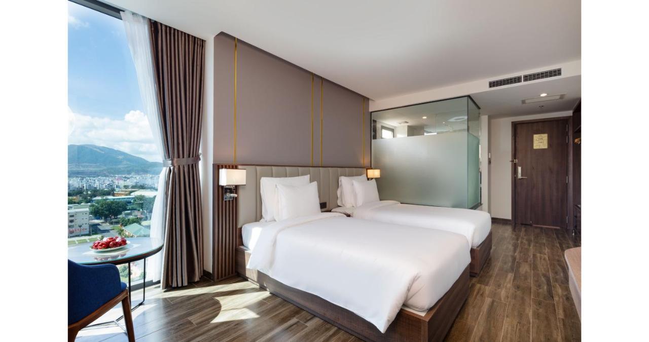 Amber Hotel Managed By Ht Nha Trang Eksteriør bilde