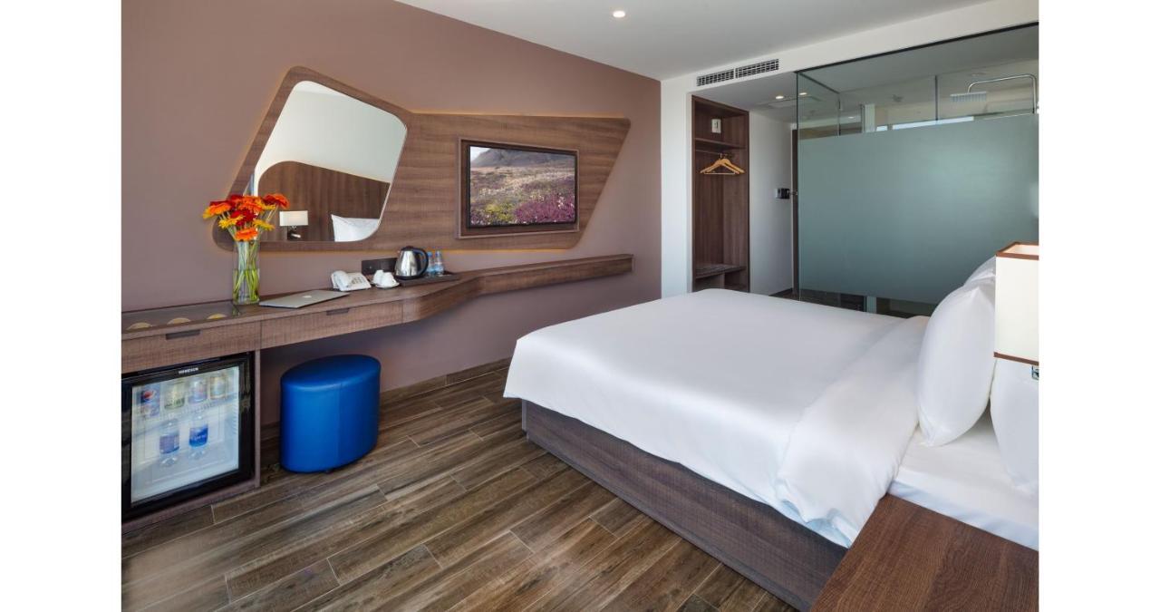 Amber Hotel Managed By Ht Nha Trang Eksteriør bilde